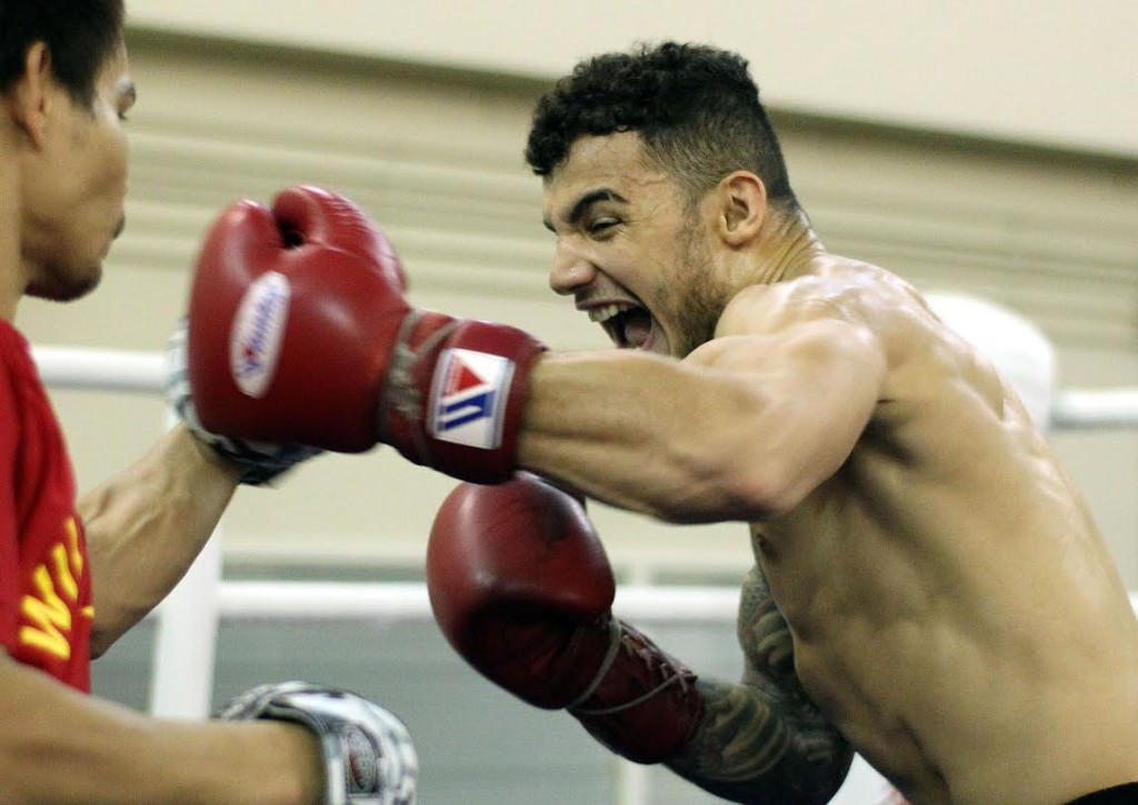 Photos & videos: Zou Shiming & Glen Tapia workout with Freddie Roach ...