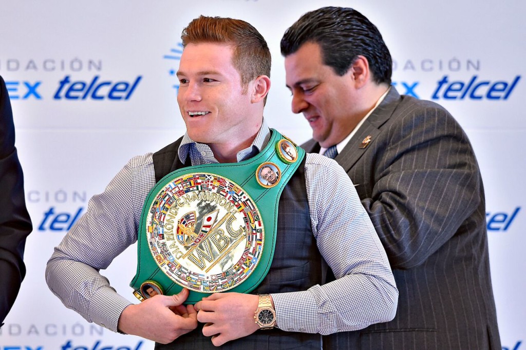 Canelo Alvarez presented with WBC belt in Mexico City ceremony ...