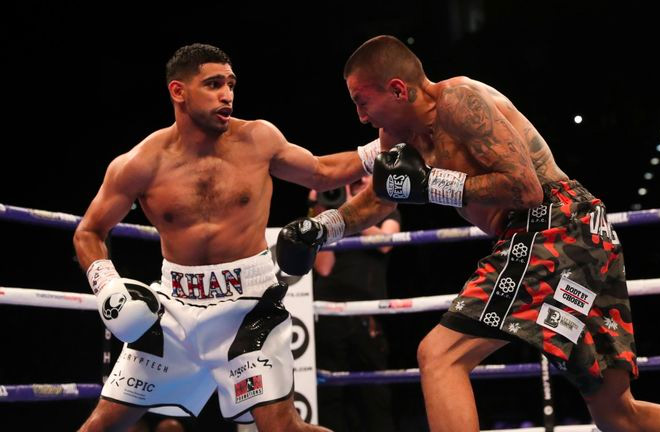 Amir Khan has a tough battle which went the distance with Samuel Vargas. Photo Credit: Sky Sports.