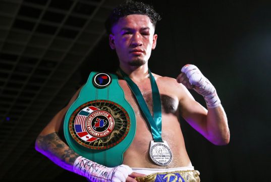 Adam Lopez battled past Luis Coria to claim the NABF Featherweight title Photo Credit: Mikey Williams/Top Rank