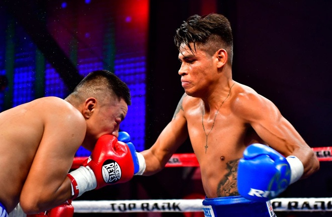 Emanuel Navarrete fights for the vacant WBO Featherweight crown after stopping Uriel Lopez in June Photo Credit: Zanfer Promotions