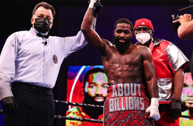 Adrien Broner made a winning return with a contentious, unanimous decision win over Jovanie Santiago in Connecticut Photo Credit: Amanda Westcott/SHOWTIME