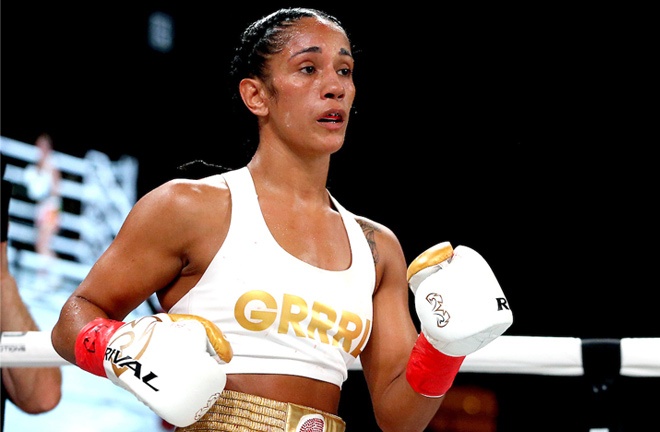 Amanda Serrano defends her featherweight world titles against Yamileth Mercado Photo Credit: Ed Mulholland/Matchroom Boxing USA