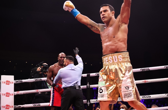 Belfort celebrates after his win over Holyfield Photo Credit: Amanda Westcott/Triller Fight Club