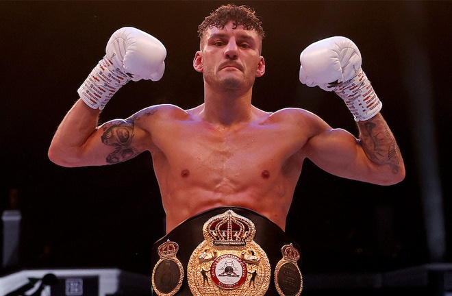 Wood holds the WBA belt Photo Credit: Mark Robinson/Matchroom Boxing