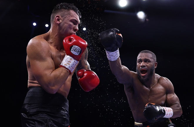 Clarke defeats Ducar and remains undefeated.  Photo: Mark Robinson/Matchroom Boxing