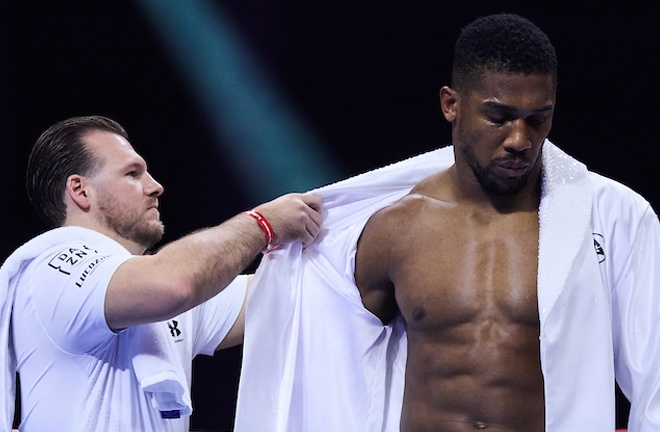 Hearn believes Joshua will stick with Davison (Photo: Mark Robinson/Matchroom Boxing)