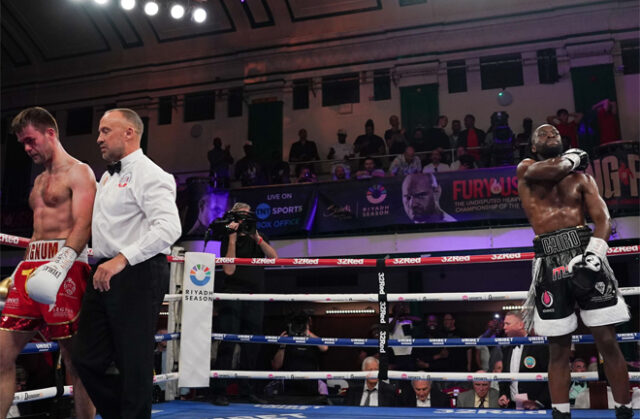 Bentley destroyed Dignum at York Hall (photo: Stephen Dunkley, Queensberry)