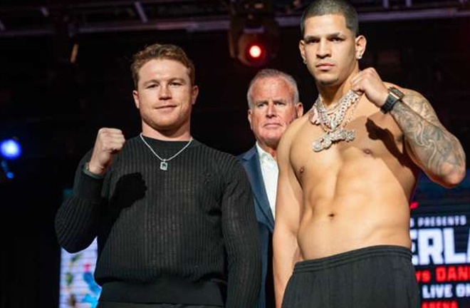 Berlanga challenges Canelo on September 14 (Photo Credit: Ryan Hafey, PBC)