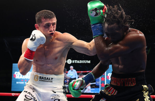 There was not much between Crawford and Madrimov (Photo: Mark Robinson, Matchroom Boxing)