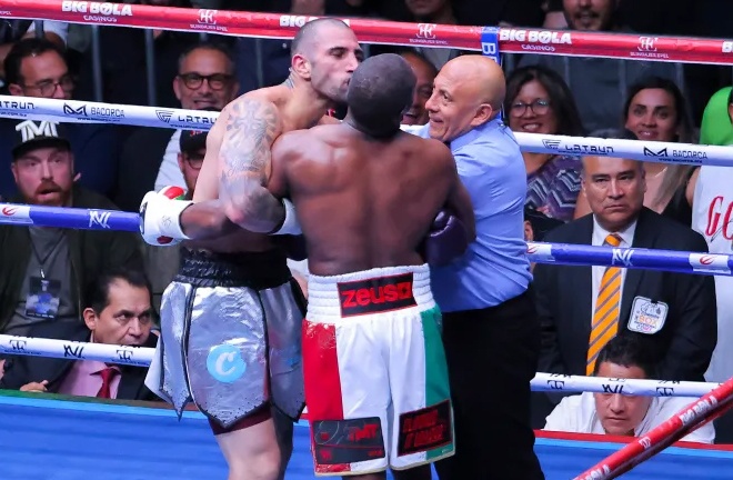 Mayweather was far too talented for Gotti (Photo: USA Today)