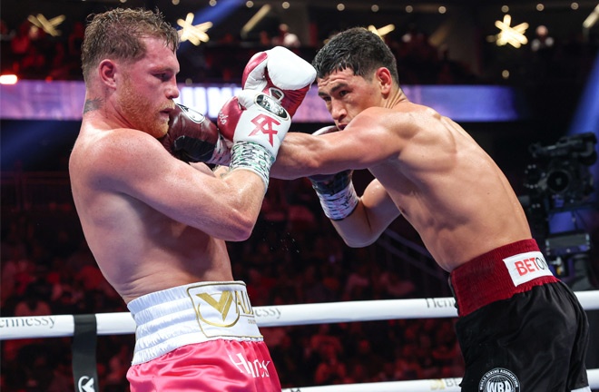 Bivol defeated Canelo on points in May 2022. Photo: Ed Mulholland/Matchroom