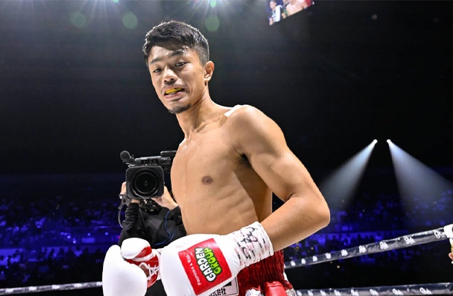 Nakatani's strength proved too much for Salapat (photo: AFLOSPORT)