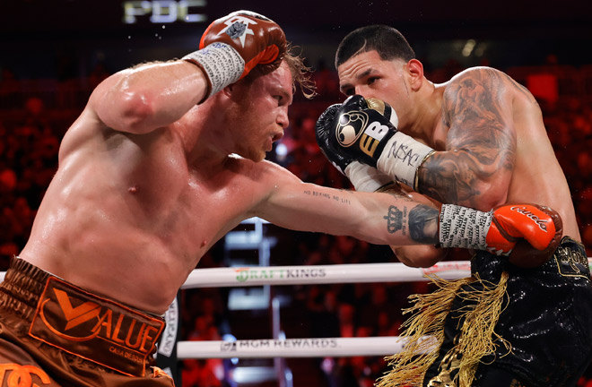 Berlanga returns after defeat to Canelo in September Photo Credit: Rey Del Rio/Premier Boxing Champions